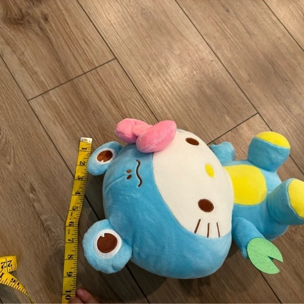 Sanrio‎ Hello Kitty in Blue Frog Suit